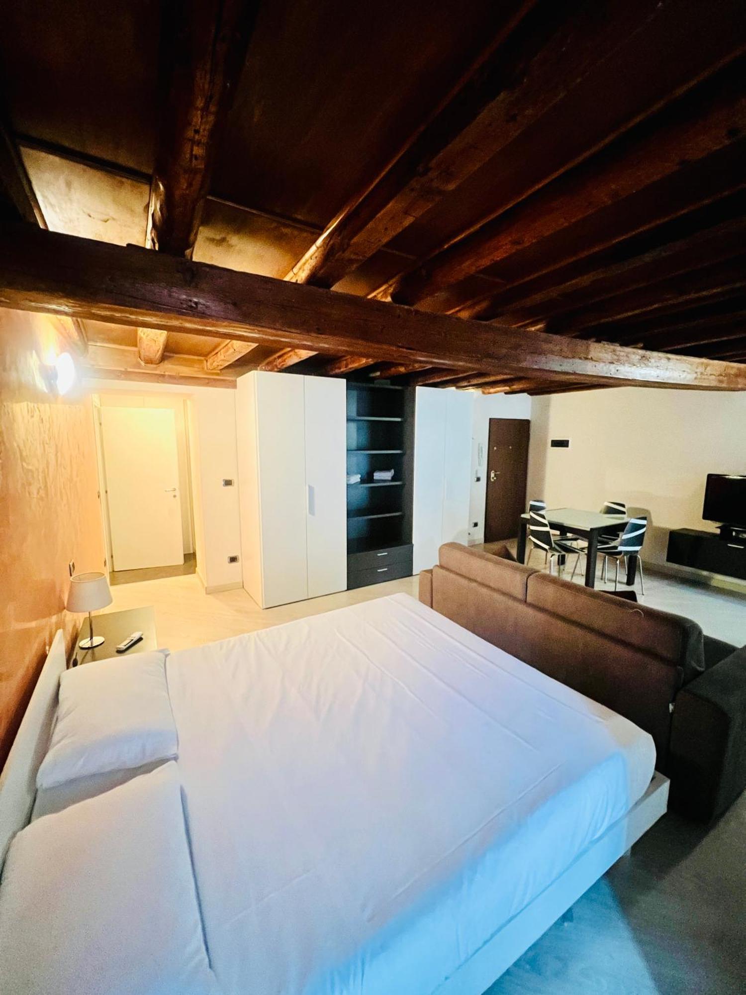 Room Verona Ai Duchi المظهر الخارجي الصورة