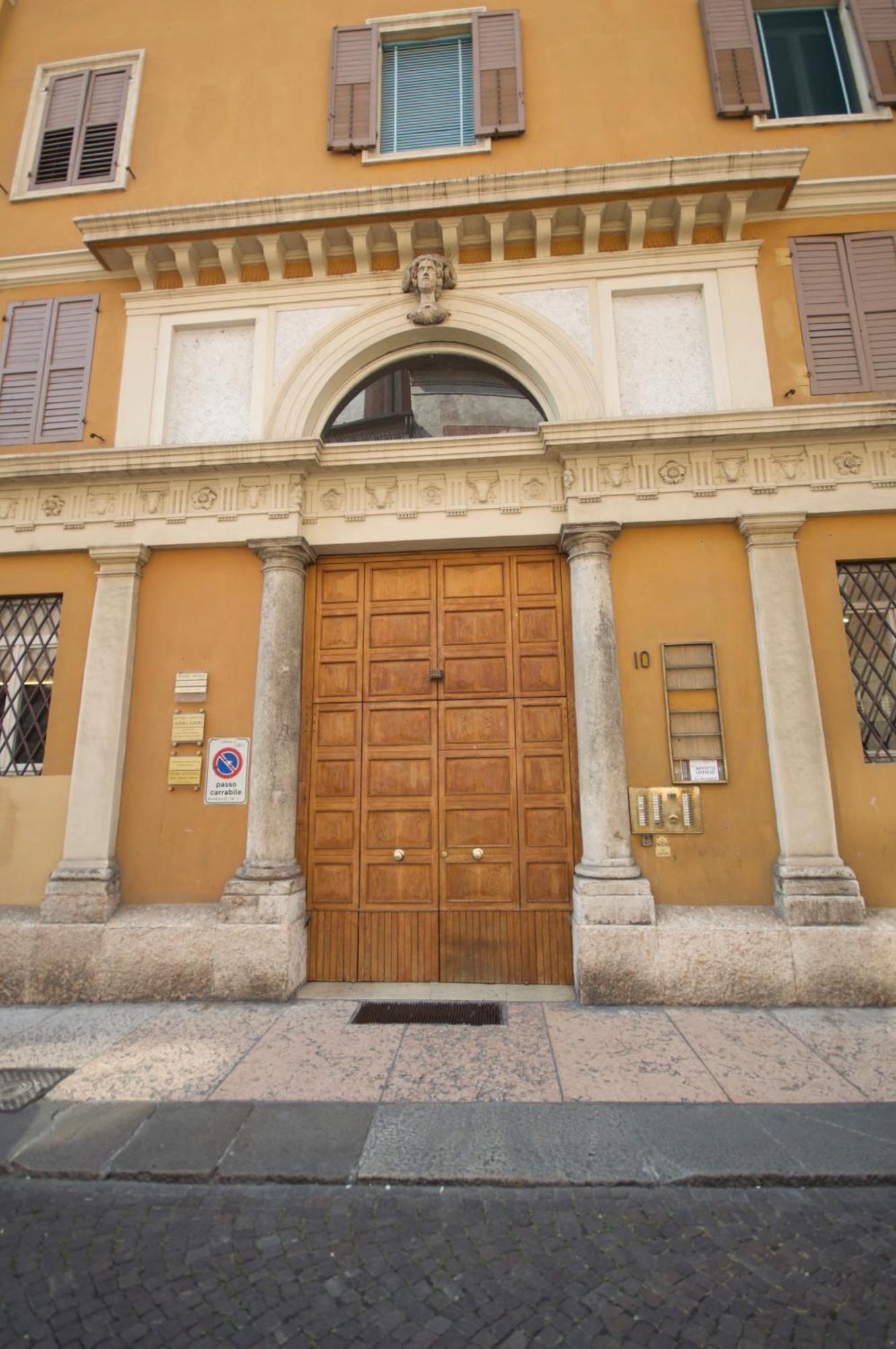 Room Verona Ai Duchi المظهر الخارجي الصورة